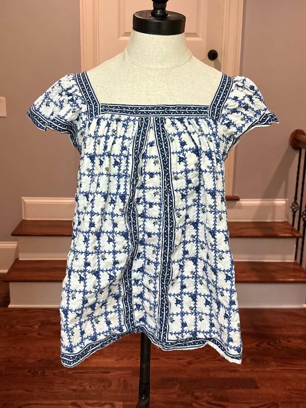 Max Studio Blue and White Square-Neck Top Size Medium